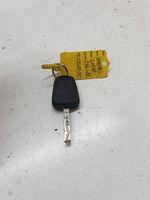 Opel Zafira B Ignition key/card 