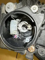 Lexus RX 330 - 350 - 400H Lampa przednia 