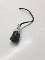 Nissan Qashqai USB-pistokeliitin 09915742