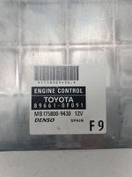 Toyota Corolla Verso AR10 Moottorin ohjainlaite/moduuli 896610F091