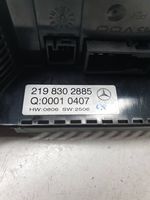Mercedes-Benz CLS C219 Oro kondicionieriaus/ klimato/ pečiuko valdymo blokas (salone) 2198302885