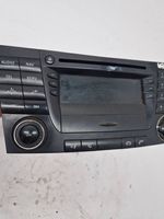 Mercedes-Benz E W211 Garso sistemos komplektas A2118202097