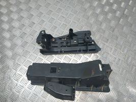 Audi A6 S6 C6 4F Set di attrezzi 4F5012111A