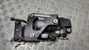 BMW X5 E70 Compresseur à suspension pneumatique 6789938