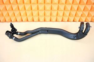 Mercedes-Benz SLK R171 Engine coolant pipe/hose 1718300024