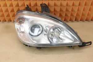 Mercedes-Benz ML W163 Lampa przednia 