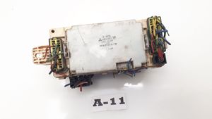 Mitsubishi Galant Module de fusibles MR243158