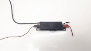 Audi 80 90 B3 Aerial antenna amplifier 893035225D