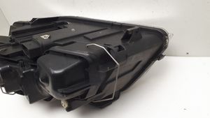 Audi A6 S6 C5 4B Lampa przednia 15591400R