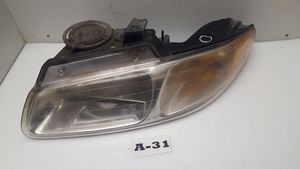 Chrysler Voyager Lampa przednia 