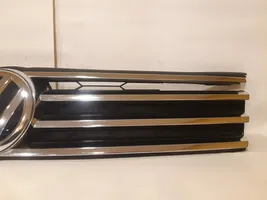 Volkswagen Touareg II Maskownica / Grill / Atrapa górna chłodnicy 7P6853653D