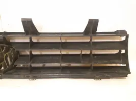 Volkswagen PASSAT B2 Front bumper upper radiator grill 323853653