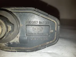 Volkswagen PASSAT B3 Silniczek regulacji świateł 357941295