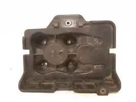 Volkswagen Golf IV Boîte de batterie 1J0915333A