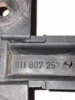 Audi 100 200 5000 C3 Staffa di rinforzo montaggio del paraurti anteriore 811807253