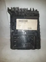 Volkswagen Golf V Módulo de fusible 1K0937125A