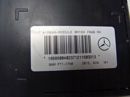Mercedes-Benz ML W166 Poduszka powietrzna Airbag fotela 611109800