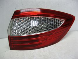 Ford Mondeo MK IV Galinis žibintas kėbule 7S7113404B