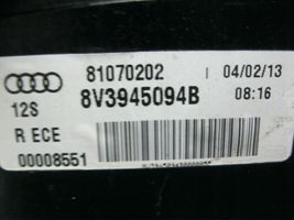 Audi A3 S3 8V Lampy tylnej klapy bagażnika 8V3945094B