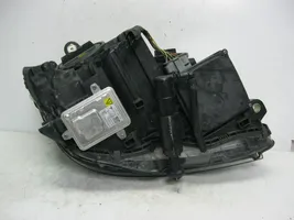 Mercedes-Benz C W204 Lampa przednia A2048204339