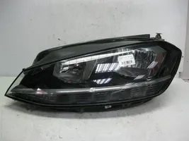 Volkswagen Golf VII Lampa przednia 