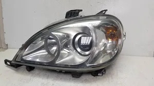 Mercedes-Benz ML W163 Lampa przednia 