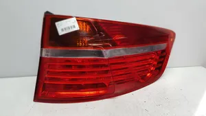 BMW X6 E71 Aizmugurējais lukturis virsbūvē 22418002