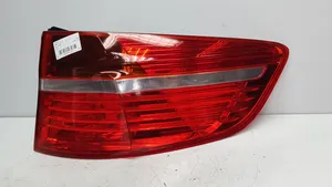 BMW X6 E71 Aizmugurējais lukturis virsbūvē 22418002