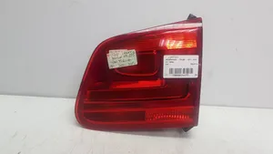 Volkswagen Tiguan Galinis žibintas dangtyje 5N0945094G