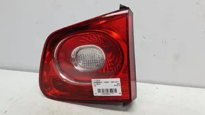 Volkswagen Tiguan Lampy tylnej klapy bagażnika 5N0945094B