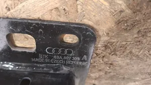 Audi Q3 8U Aizmugurē bampera balka 83A807309A