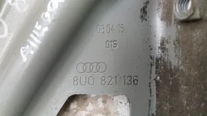 Audi Q3 8U Lokasuojan kannake 8U0821135