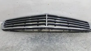 Mercedes-Benz C W204 Maskownica / Grill / Atrapa górna chłodnicy A2048801283