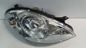 Mercedes-Benz A W169 Lampa przednia A1698200261