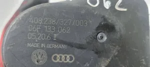 Audi A4 S4 B6 8E 8H Clapet d'étranglement 06F133062