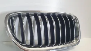 BMW 5 F10 F11 Grille d'aile 7412324