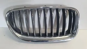 BMW 5 F10 F11 Grille d'aile 7412324