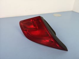 Opel Astra J Luci posteriori del portellone del bagagliaio 1222108