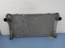 Toyota Avensis T270 Starpdzesētāja radiators 179400R040