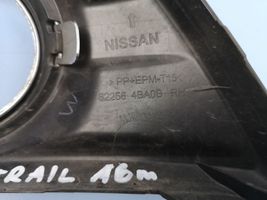 Nissan X-Trail T32 Krata halogenu 622564BA0B