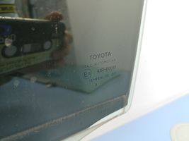 Toyota Avensis T270 Luna de la puerta trasera 43R00048
