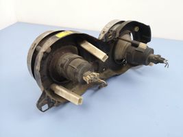 BMW 3 E30 Lampa przednia 305126082