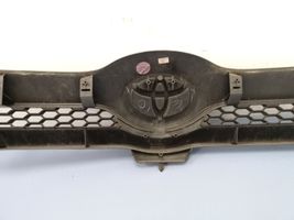 Toyota Corolla Verso AR10 Grille calandre supérieure de pare-chocs avant 531110F020