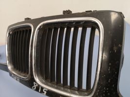 BMW 5 E34 Etupuskurin ylempi jäähdytinsäleikkö 51131973825