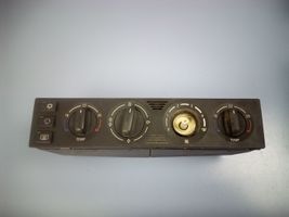 BMW 7 E38 Oro kondicionieriaus/ klimato/ pečiuko valdymo blokas (salone) 83697840