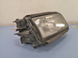 Audi A8 S8 D2 4D Lampa przednia 4D0941004P