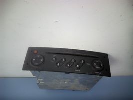 Renault Megane II Panel / Radioodtwarzacz CD/DVD/GPS 8200483757