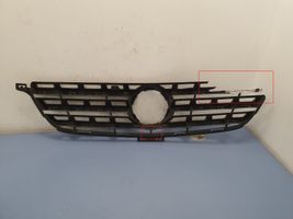 Mercedes-Benz ML W166 Maskownica / Grill / Atrapa górna chłodnicy A1668800123