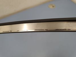 Toyota RAV 4 (XA50) Verkleidung Türfenster Türscheibe hinten 757650R010