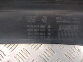 Audi Q3 8U Takapuskurin alaosan lista 8U0807521B